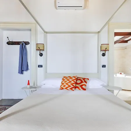 Castriota19 - Jacuzzi & Sit ليتشي